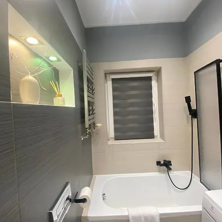 Easy Przy S6 I Strefie Ekonomicznej Faktura Апартаменты